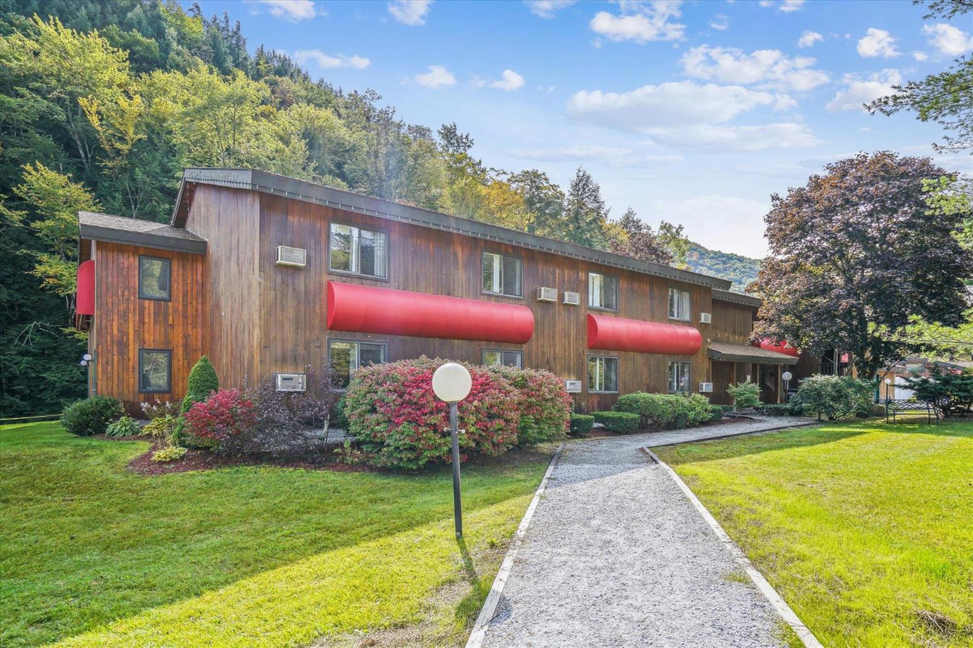 Cedarbrook Hotel Room 2 Doubles 119 Killington Exterior photo